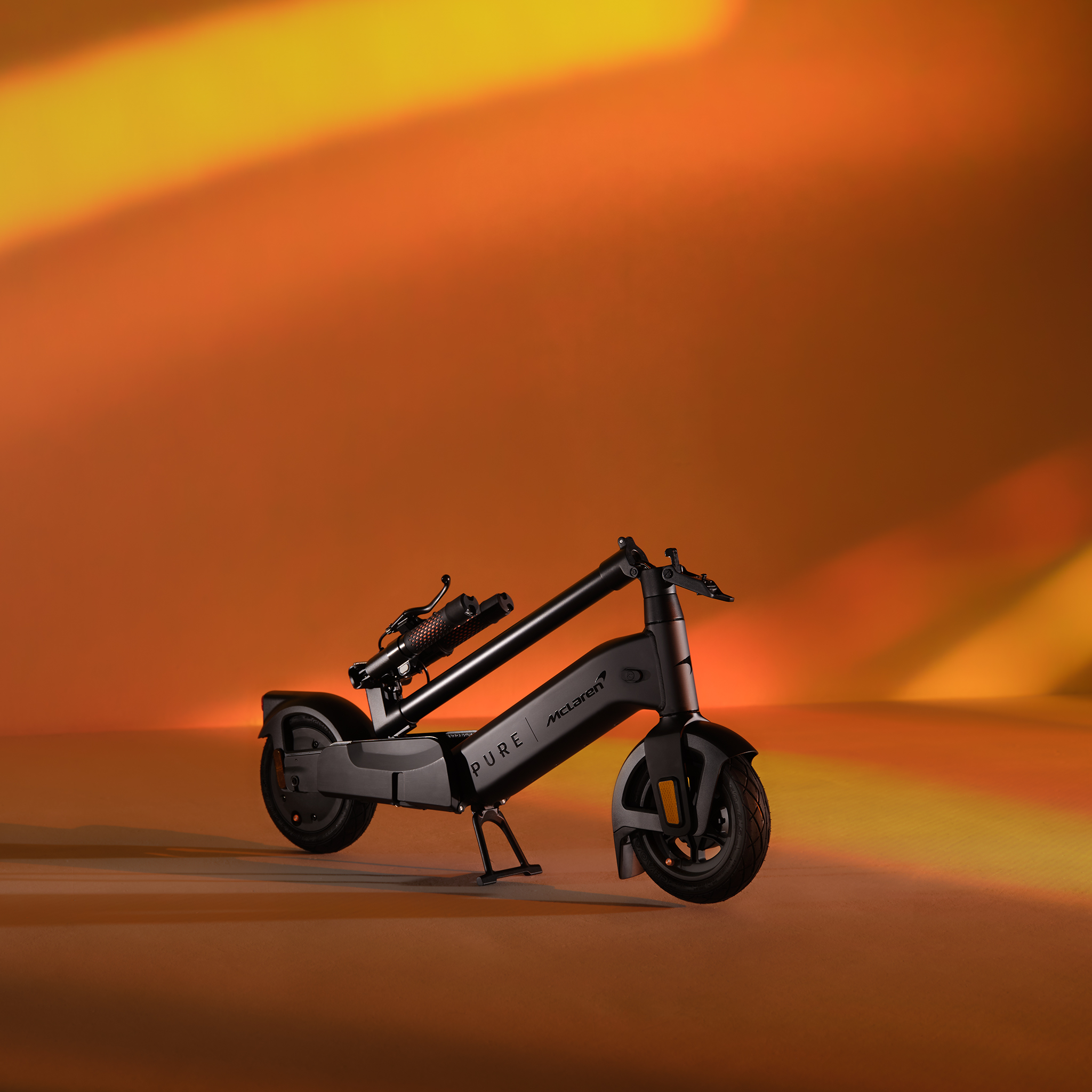 PURE McLaren Sonderedition Schwarz - B-Ware PURE McLaren Sonderedition Schwarz - B-Ware, Roller, Transport, Fahrzeug, E-Scooter