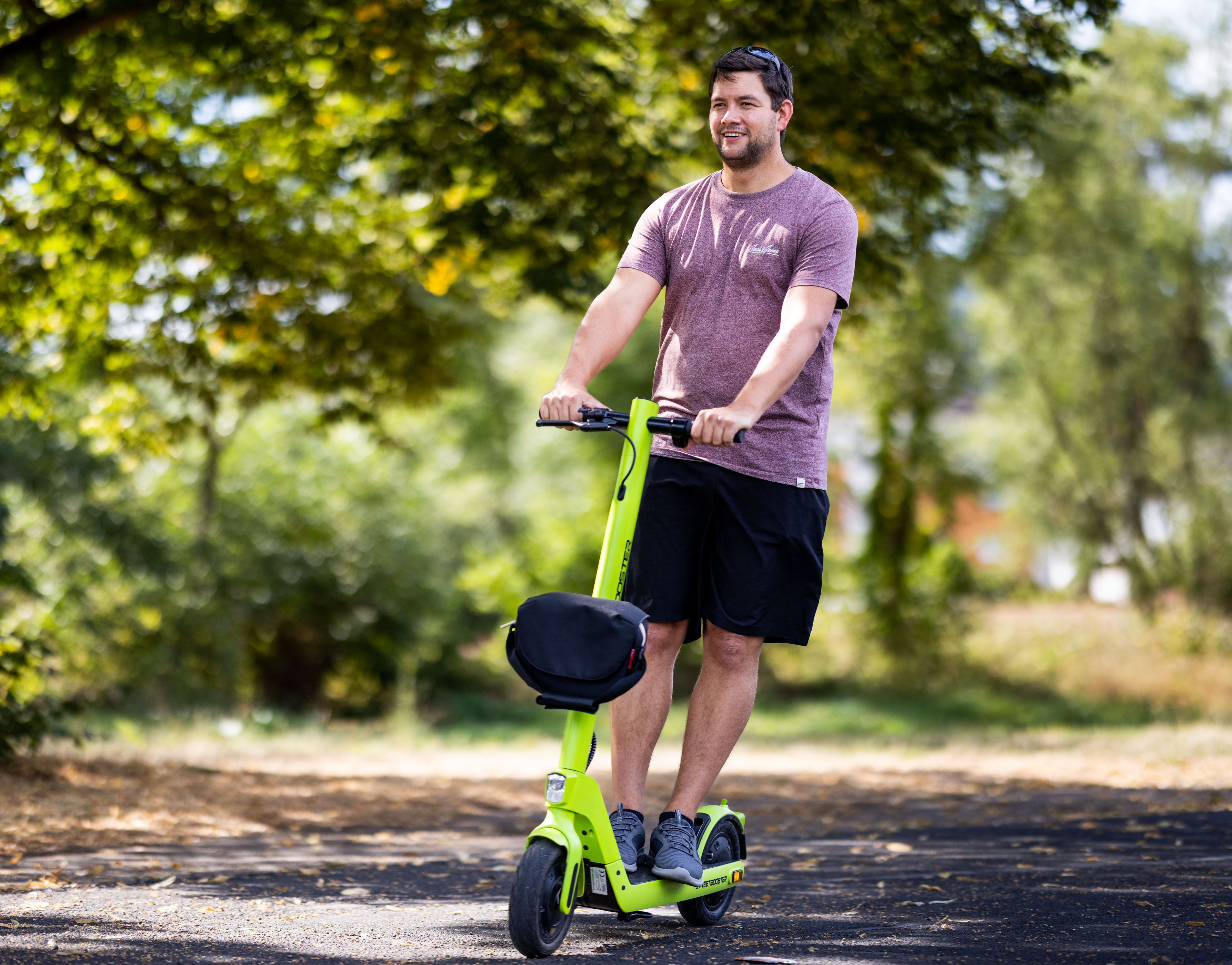 STREETBOOSTER Sirius mattschwarz STREETBOOSTER Sirius mattschwarz, Roller, Transport, Fahrzeug, E-Scooter