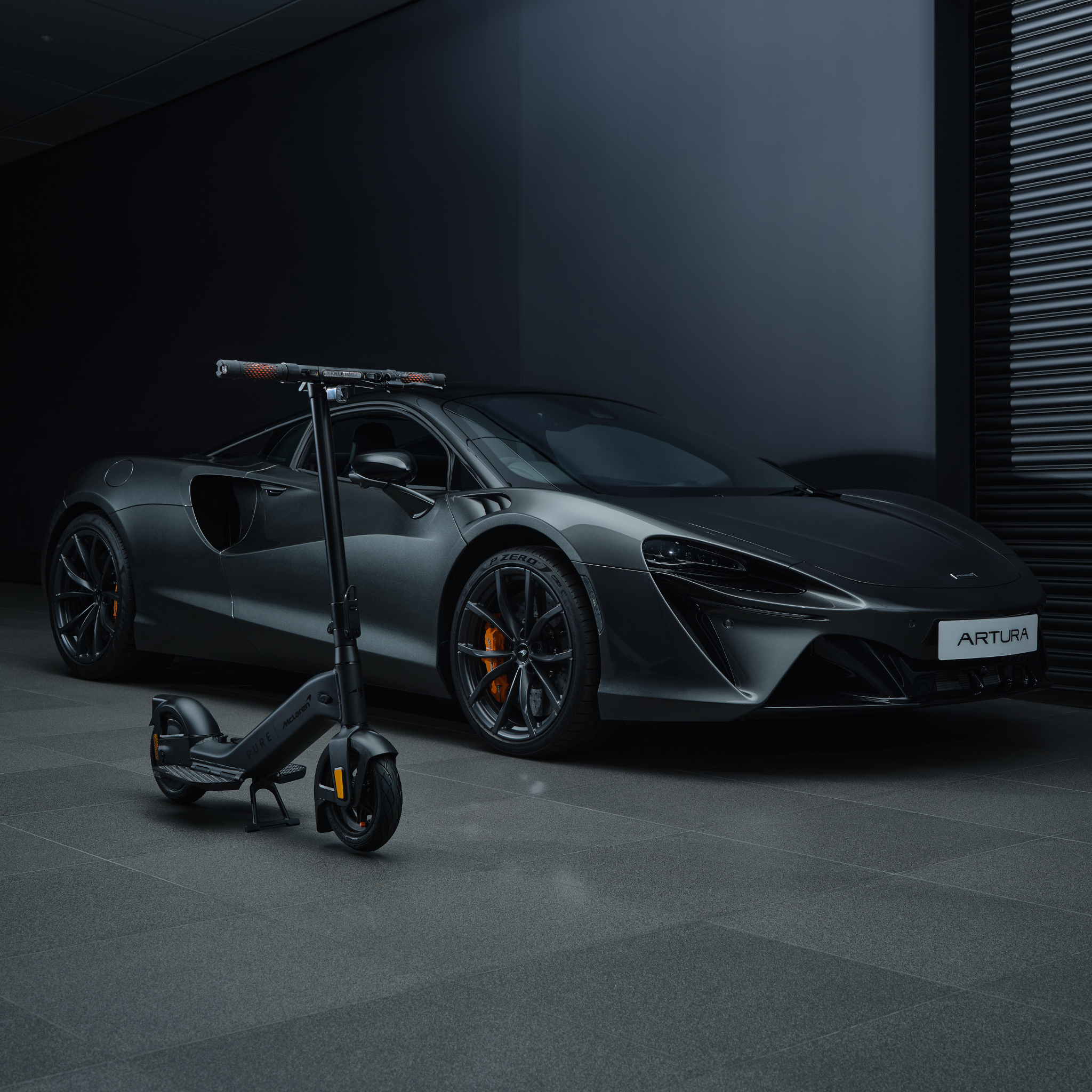 PURE McLaren Sonderedition Schwarz - B-Ware PURE McLaren Sonderedition Schwarz - B-Ware, Roller, Fahrzeug, Auto, E-Scooter, Rad