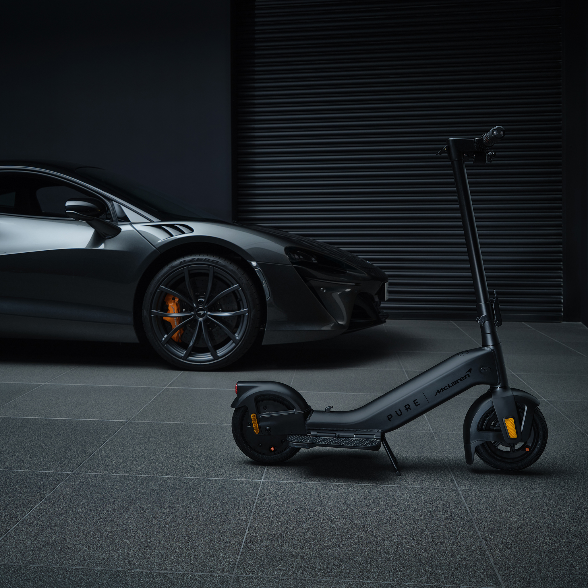 PURE McLaren Sonderedition Schwarz - B-Ware PURE McLaren Sonderedition Schwarz - B-Ware, Roller, Transport, Fahrzeug, E-Scooter, Auto